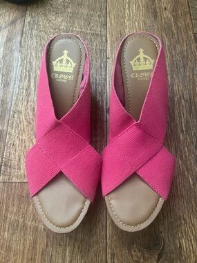 Crown Pink Crisscross Slide Mules